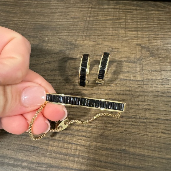 Kendra Scott bracelet and earring set - Picture 4 of 4